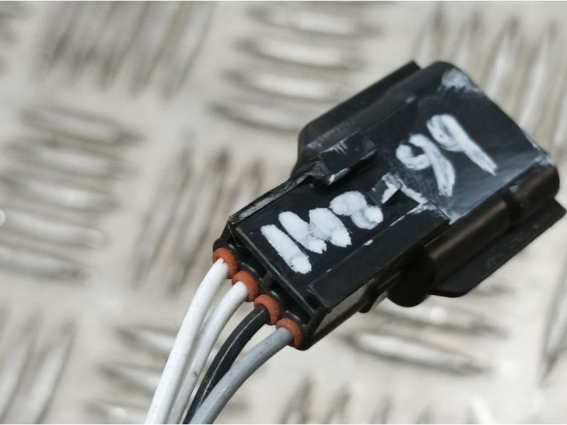 Recambio de sonda lambda para dacia sandero ambiance referencia OEM IAM 7700274189  CLAVIJA TOCADA