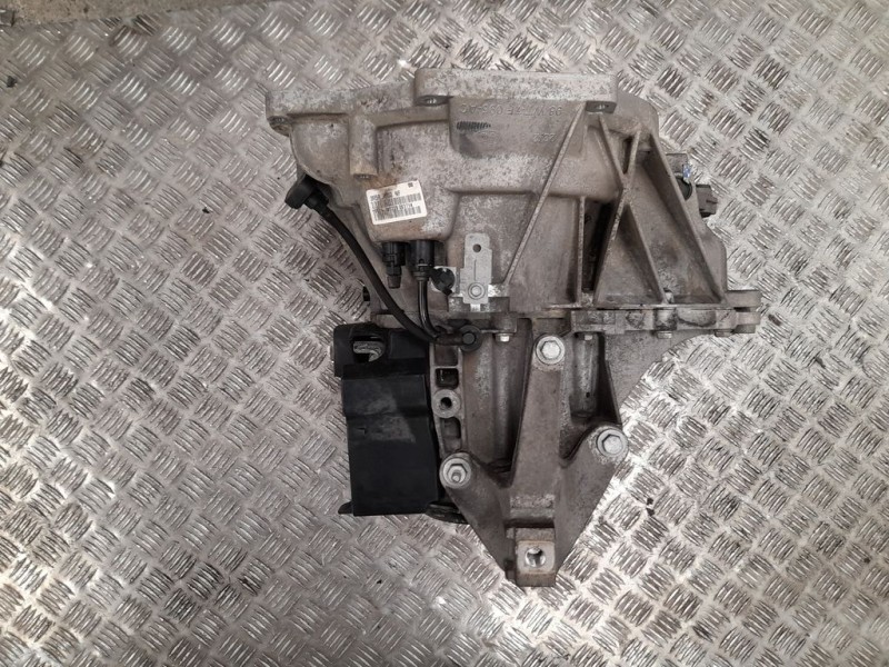 Recambio de caja cambios para ford focus lim. (cb4) titanium referencia OEM IAM 3M5R7002NF 120209 5VELOCIDADES