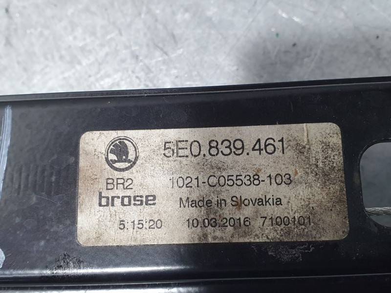 Recambio de elevalunas trasero izquierdo para skoda octavia lim. (5e3) style referencia OEM IAM 5E0839461 1021C05539103 BROSE EL