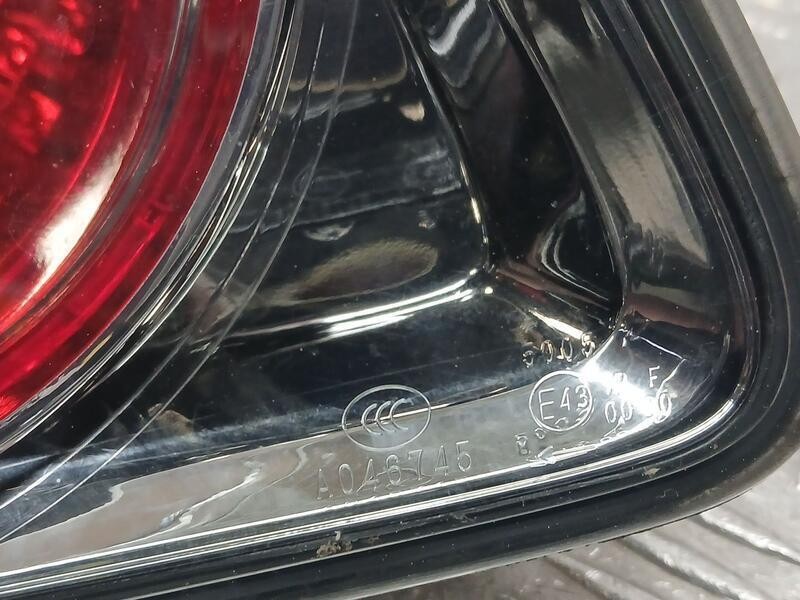 Recambio de piloto trasero izquierdo para mazda 6 berlina (gg) 2.0 crtd active referencia OEM IAM GR1B513G0B INTERIOR A046745