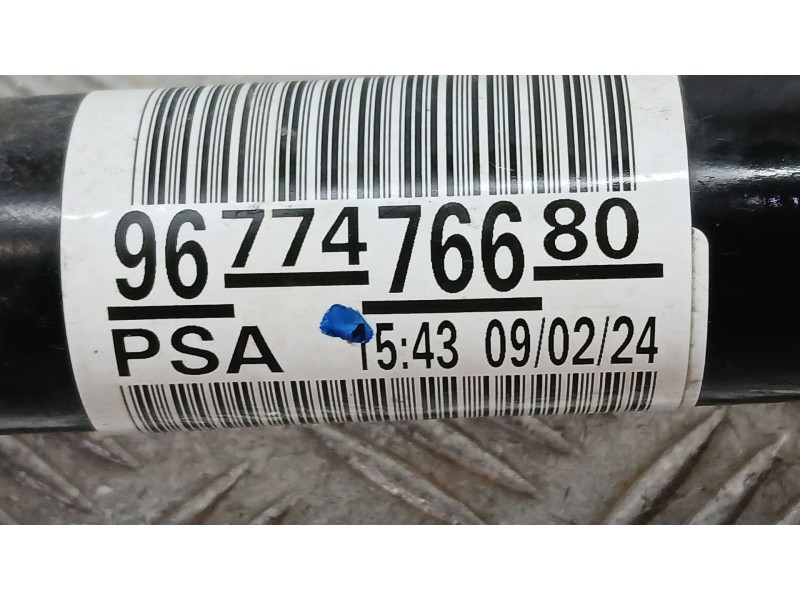 Recambio de transmision delantera derecha para citroën c3 iii (sx) 1.2 puretech 82 referencia OEM IAM 9677476680  