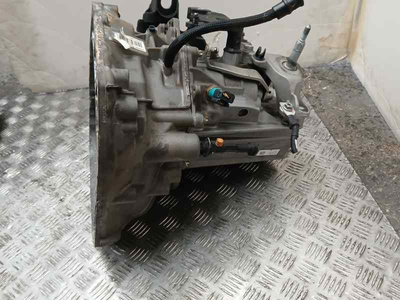 Recambio de caja cambios para renault clio v business edition referencia OEM IAM JT4004 A349297 6VELOCIDADES