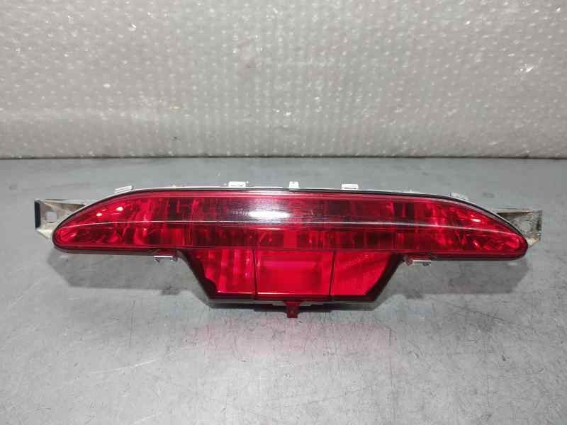 Recambio de piloto trasero central para opel corsa f edition referencia OEM IAM 9674308980 2NE010830 PARAGOLPES ANTINIEBLAS