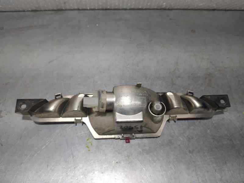 Recambio de piloto trasero central para opel corsa f edition referencia OEM IAM 9674308980 2NE010830 PARAGOLPES ANTINIEBLAS