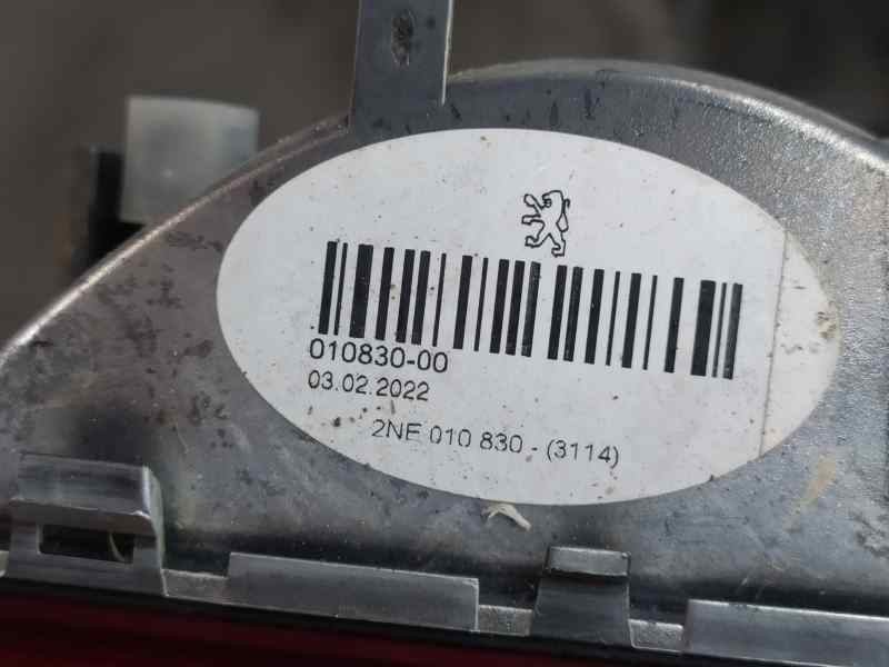 Recambio de piloto trasero central para opel corsa f edition referencia OEM IAM 9674308980 2NE010830 PARAGOLPES ANTINIEBLAS