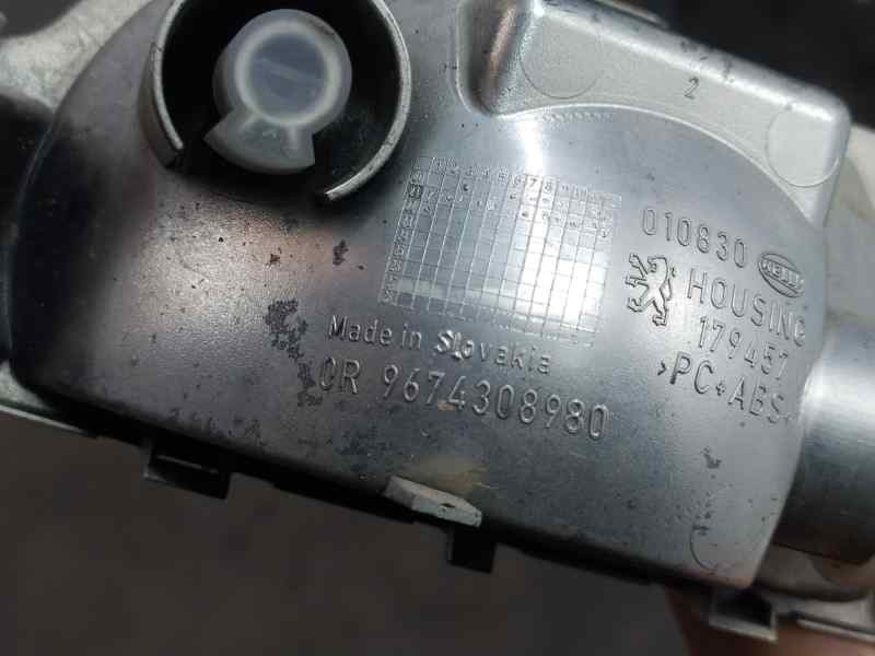 Recambio de piloto trasero central para opel corsa f edition referencia OEM IAM 9674308980 2NE010830 PARAGOLPES ANTINIEBLAS