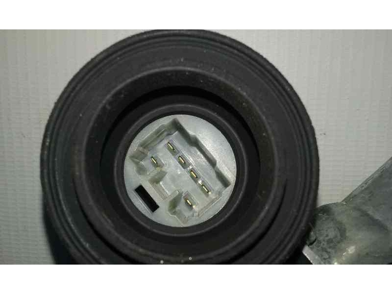 Recambio de elevalunas delantero derecho para toyota auris luna referencia OEM IAM  6 PINS ELECTRICO