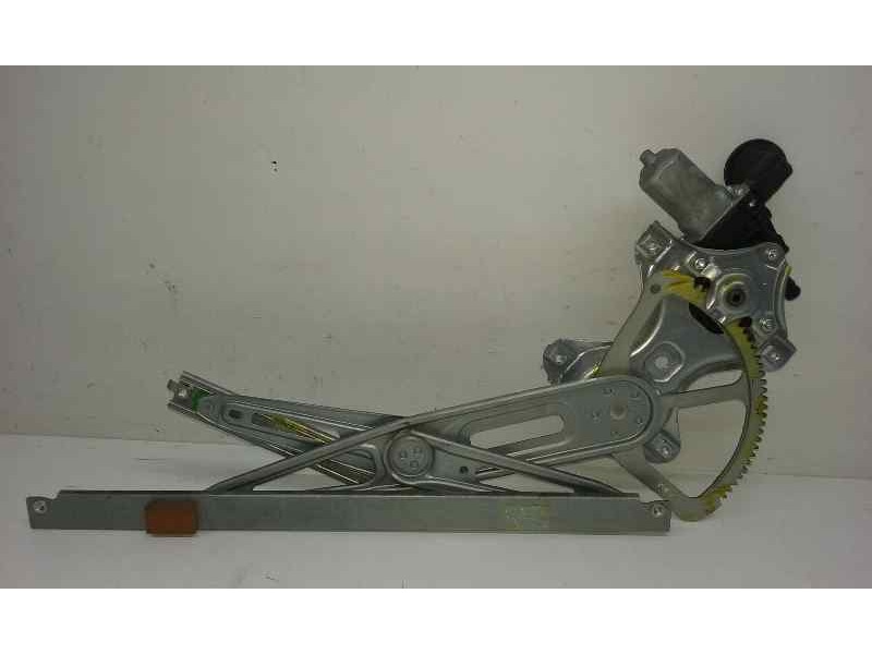Recambio de elevalunas delantero derecho para toyota auris luna referencia OEM IAM  6 PINS ELECTRICO