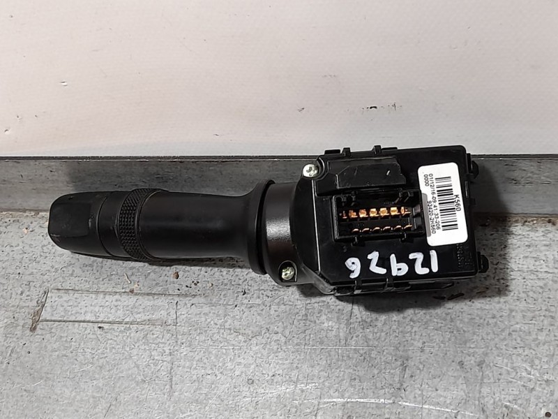 Recambio de mando limpia para kia cee´d tech referencia OEM IAM 934202K560  