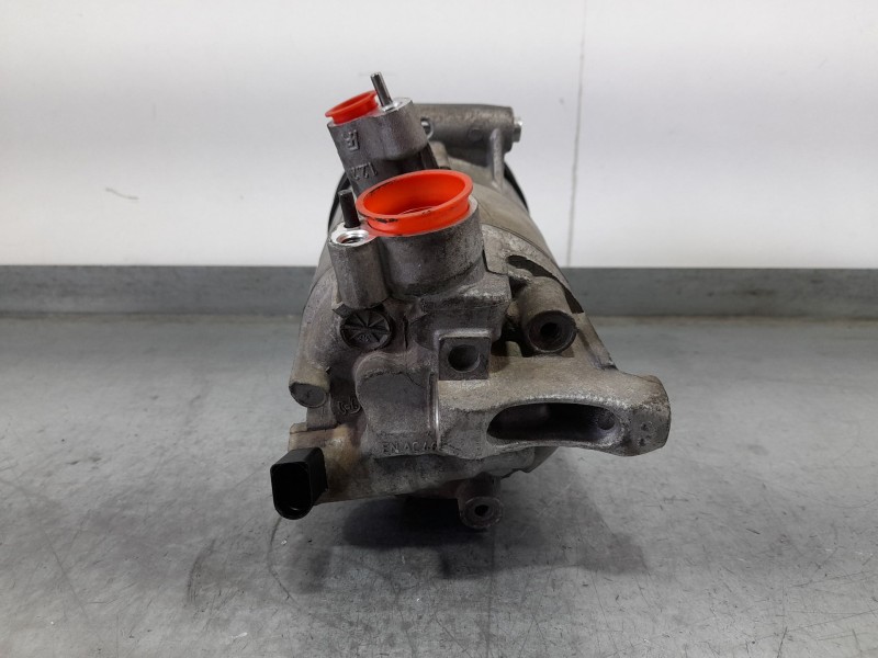 Recambio de compresor aire acondicionado para seat ibiza iv (6j5, 6p1) 1.6 tdi referencia OEM IAM 5K0820803E  