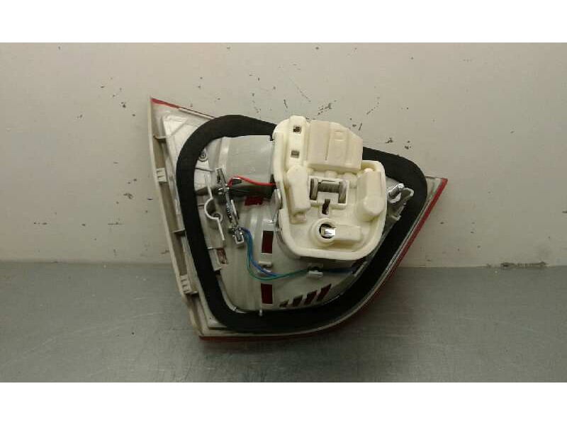 Recambio de piloto trasero derecho interior para bmw serie 3 berlina (e90) 320i referencia OEM IAM   INTERIOR