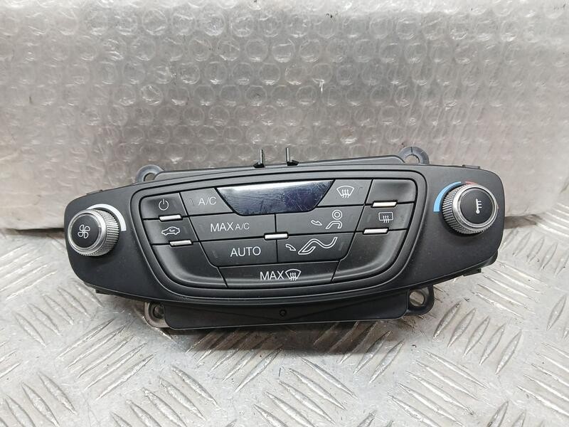 Recambio de mando climatizador para ford b-max titanium referencia OEM IAM AV1T18C612AL  E1067607