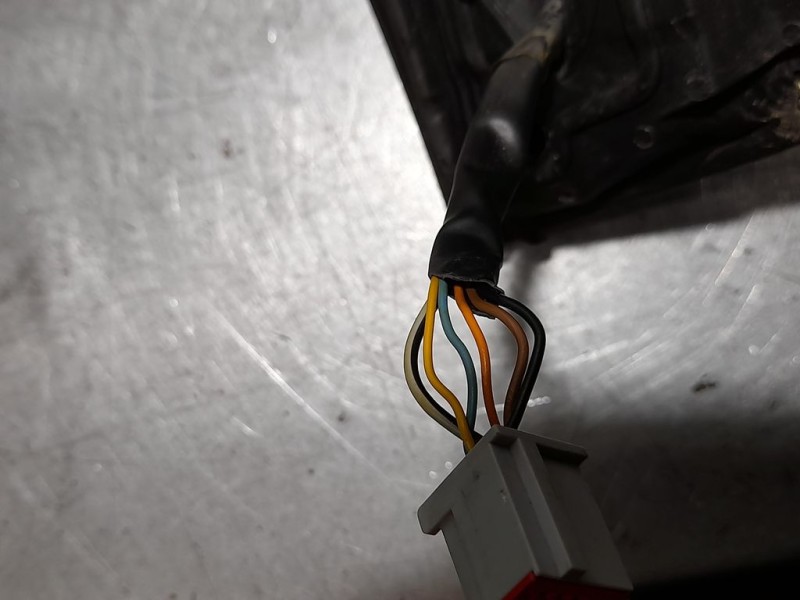 Recambio de retrovisor derecho para ford focus lim. (cb4) titanium referencia OEM IAM 1728322  ELECTRICO 6 CABLES