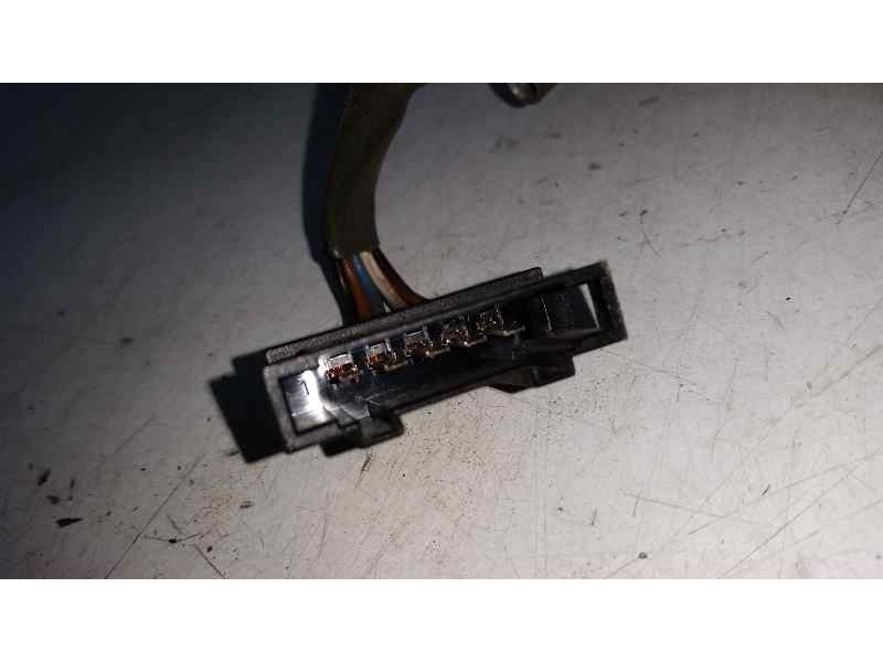 Recambio de retrovisor derecho para volkswagen vento (1h2) gl referencia OEM IAM  5 PINS ELECTRICO