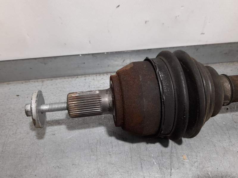 Recambio de transmision delantera derecha para ford focus lim. (cb4) titanium referencia OEM IAM P31211253  