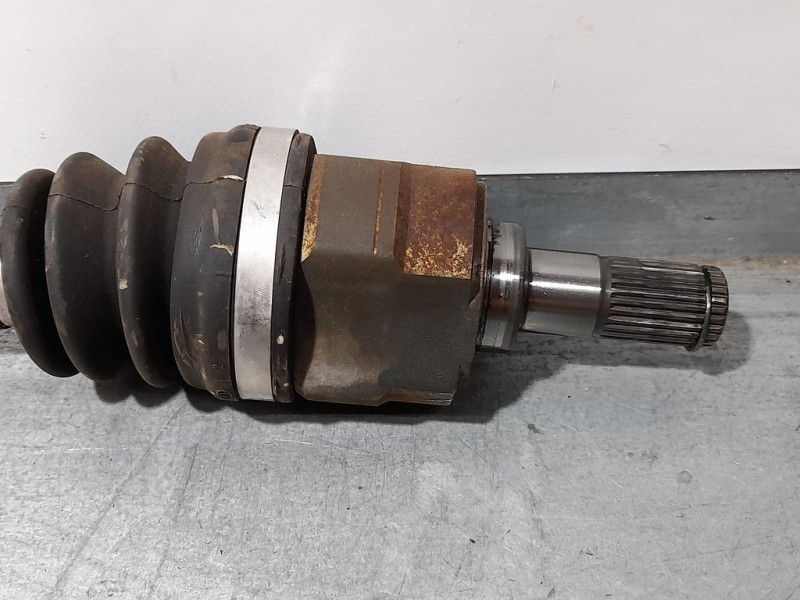 Recambio de transmision delantera izquierda para kia cee´d tech referencia OEM IAM 49500A6300  