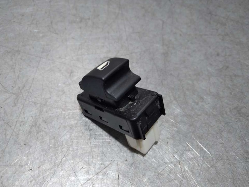 Recambio de mando elevalunas delantero derecho para peugeot 208 (p2) active referencia OEM IAM 98044803ZD  