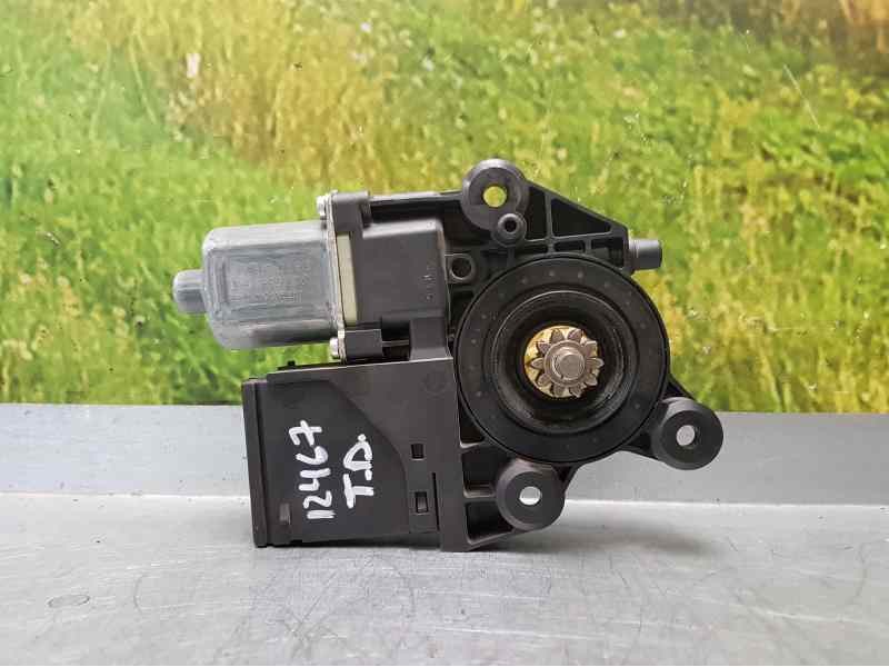 Recambio de motor elevalunas trasero derecho para renault scenic iii expression referencia OEM IAM 827303178R 6 PINS BROSE