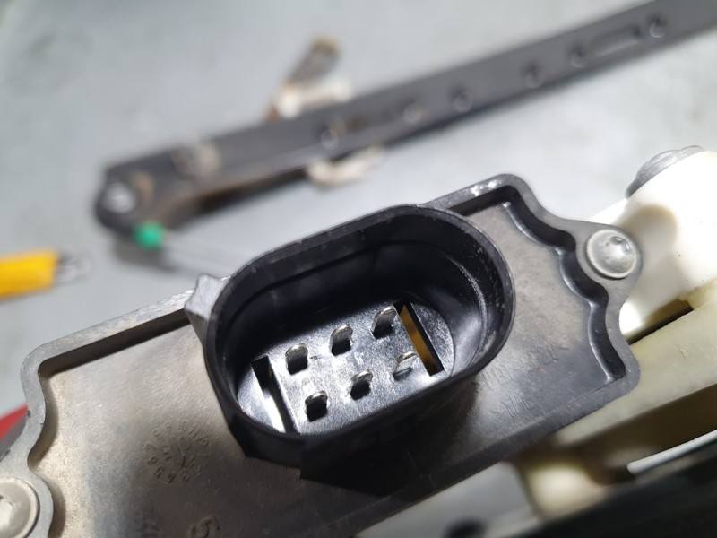 Recambio de elevalunas delantero izquierdo para bmw x3 (e83) 2.0d referencia OEM IAM SIN REF  ELECTRICO