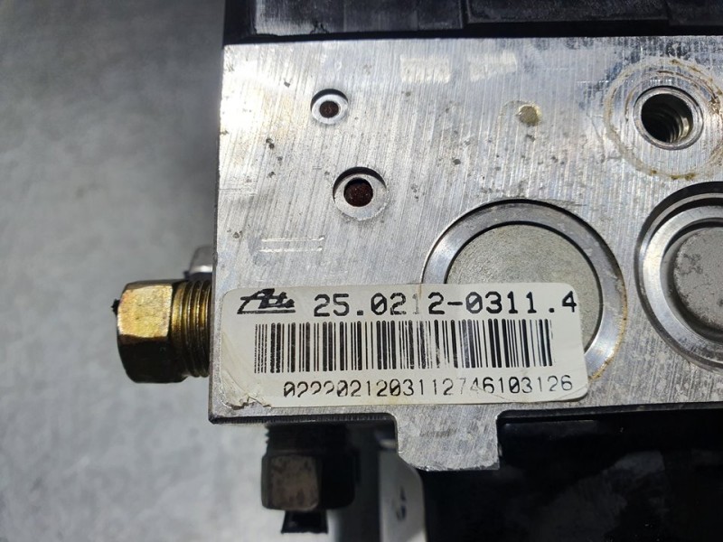 Recambio de abs para dodge caliber sxt referencia OEM IAM 25021203114 ATE 
