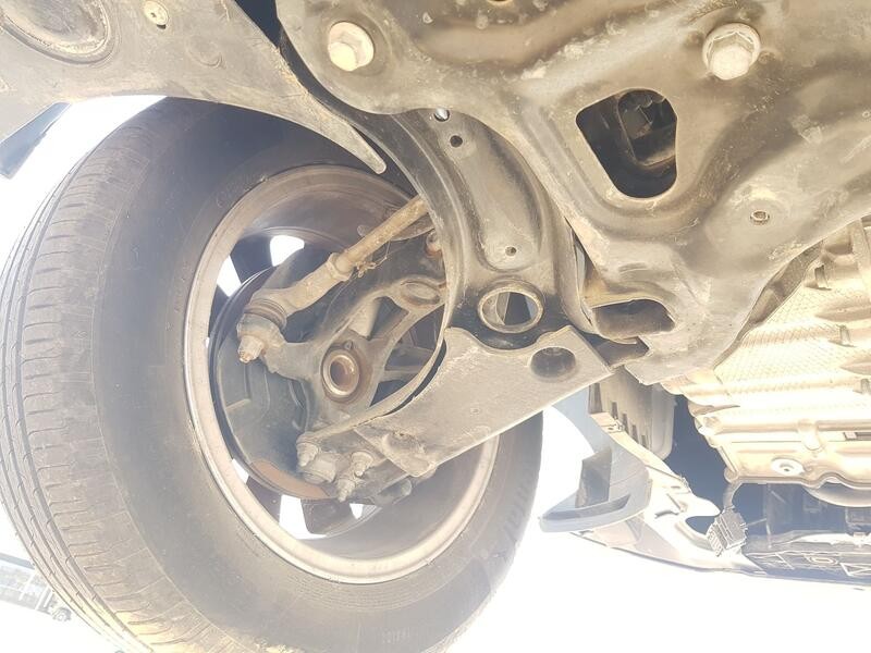 Recambio de brazo suspension inferior delantero izquierdo para seat arona (kj7, kjp) 1.0 tsi referencia OEM IAM 2Q0498151  