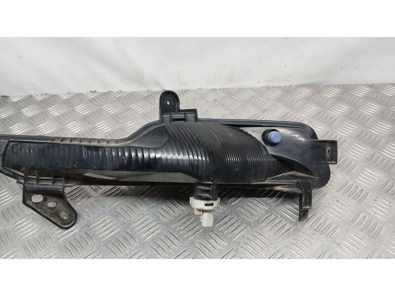 Recambio de piloto delantero derecho para renault megane iv berlina 5p business referencia OEM IAM 261306376R HELLA 2BA01234902