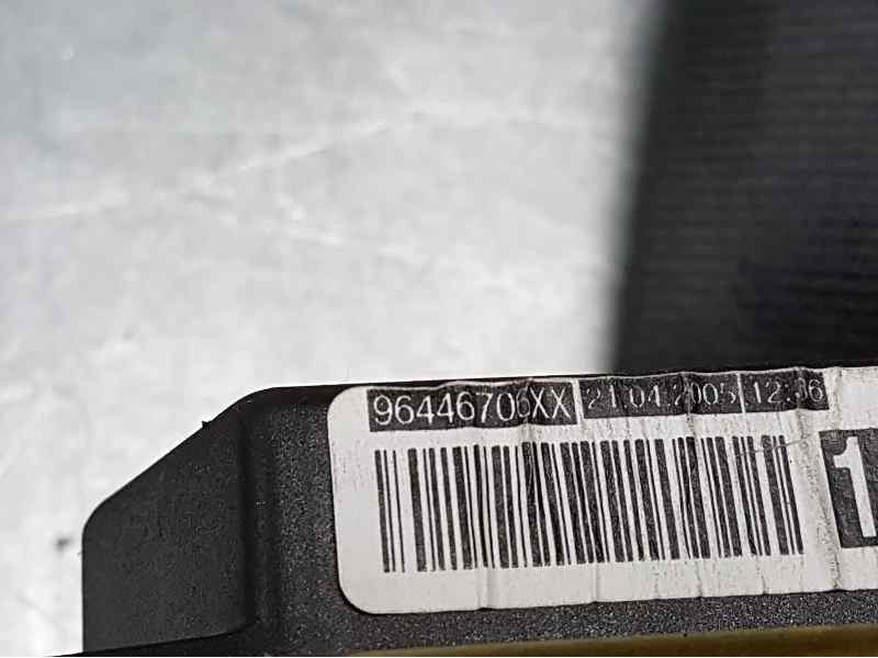 Recambio de pretensor airbag derecho para peugeot 1007 dolce referencia OEM IAM 96446706XX  