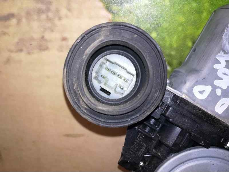 Recambio de elevalunas delantero derecho para suzuki swift berlina (mz) gl (5-ptas.) referencia OEM IAM  6 PINS ELECTRICO