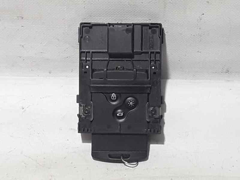 Recambio de clausor de tarjeta para renault scenic iii expression referencia OEM IAM 285909828R A2C5318518608 CONTINENTAL