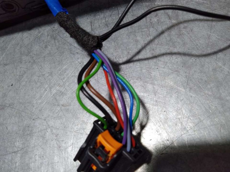 Recambio de retrovisor derecho para peugeot 208 (p2) active referencia OEM IAM 23267311604  ELECTRICO 8 Y 2 CABLES