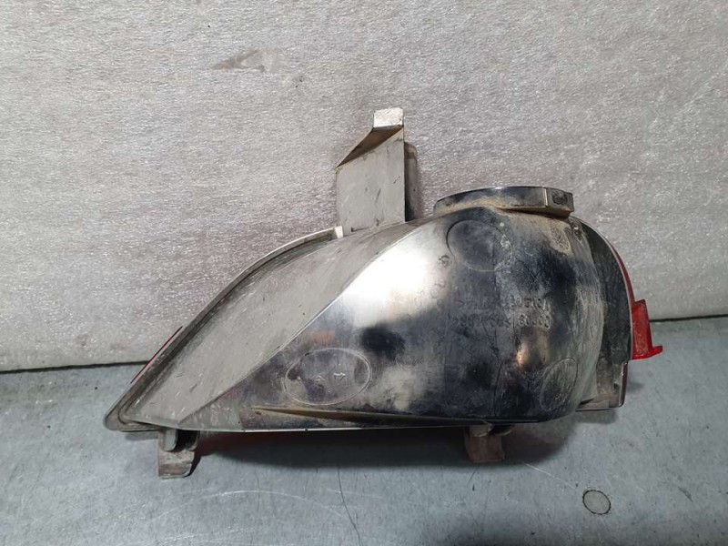 Recambio de piloto trasero derecho paragolpes para dacia sandero stepway referencia OEM IAM SIN REF  