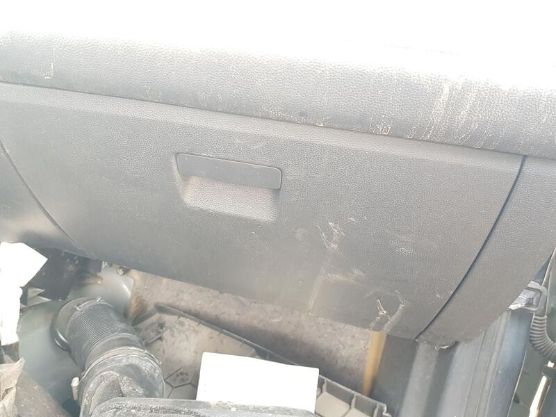 Recambio de guantera para seat arona (kj7, kjp) 1.0 tsi referencia OEM IAM 6F1857095AH  