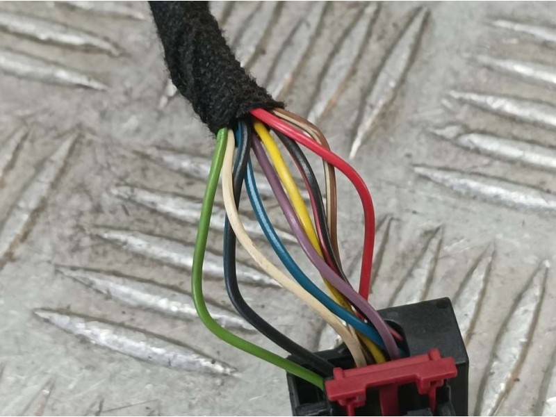 Recambio de retrovisor izquierdo para volkswagen golf vi (5k1) gtd referencia OEM IAM 021025  ELECTRICO