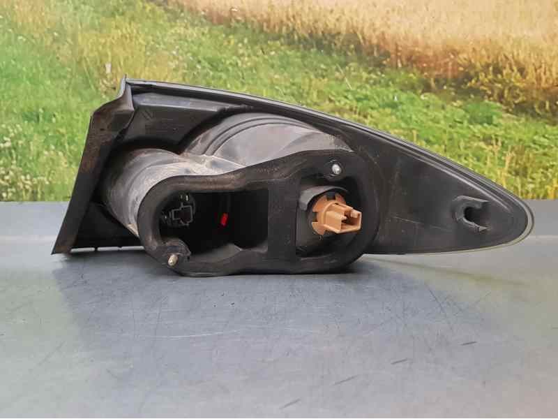 Recambio de piloto trasero izquierdo para mazda 6 berlina (gg) 2.0 crtd 136 active (4-ptas.) referencia OEM IAM   EXTERIOR