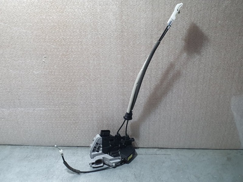 Recambio de cerradura puerta delantera derecha para hyundai ioniq klass electro referencia OEM IAM 81320G2010  