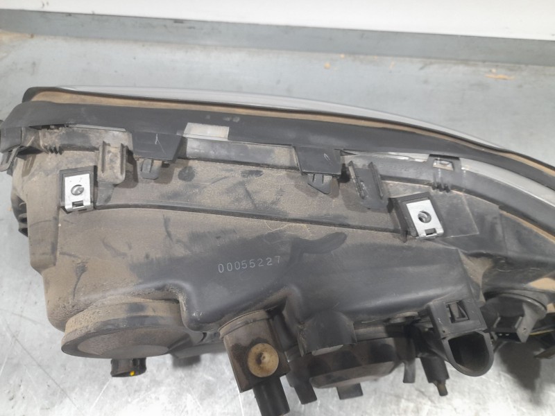 Recambio de faro derecho para volvo s60 berlina 2.4 d momentum referencia OEM IAM 087731121R1  