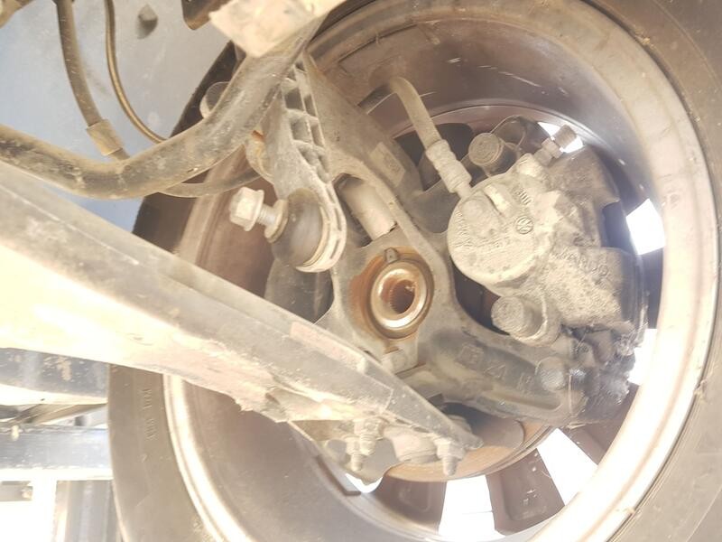 Recambio de mangueta delantera izquierda para seat arona (kj7, kjp) 1.0 tsi referencia OEM IAM 2Q0407255AG  