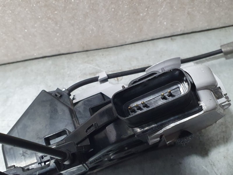 Recambio de cerradura puerta delantera derecha para hyundai ioniq klass electro referencia OEM IAM 81320G2010  