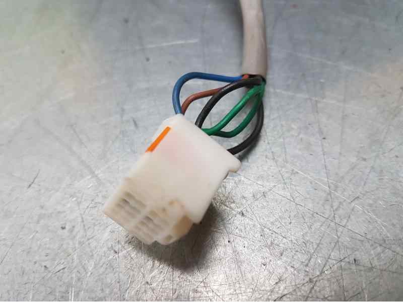 Recambio de retrovisor izquierdo para mazda 6 berlina (gg) 2.0 crtd 136 active (4-ptas.) referencia OEM IAM  6 CABLES ELECTRICO