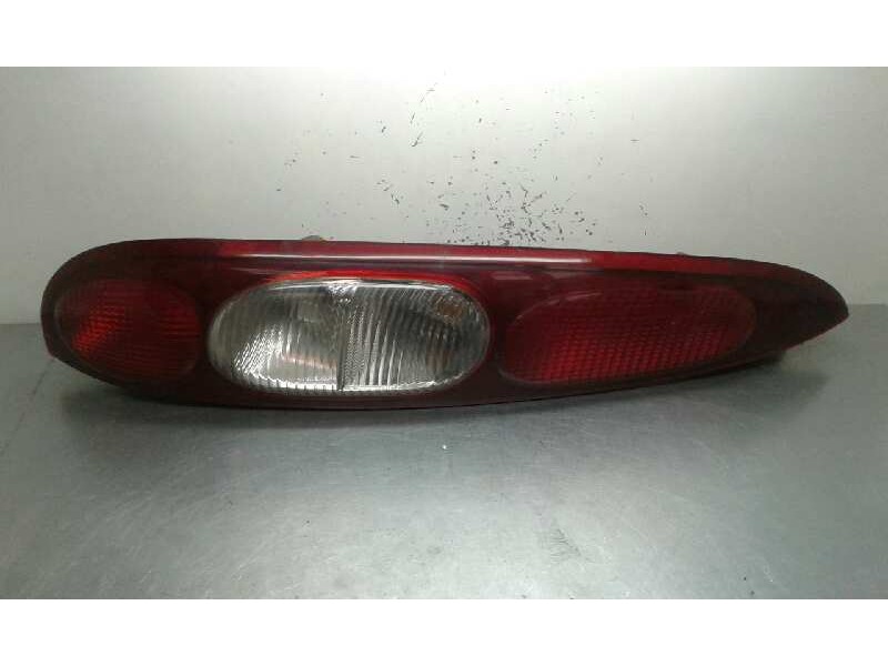 Recambio de piloto trasero izquierdo para kia clarus 2.0 glx family familiar referencia OEM IAM  1000002441992 