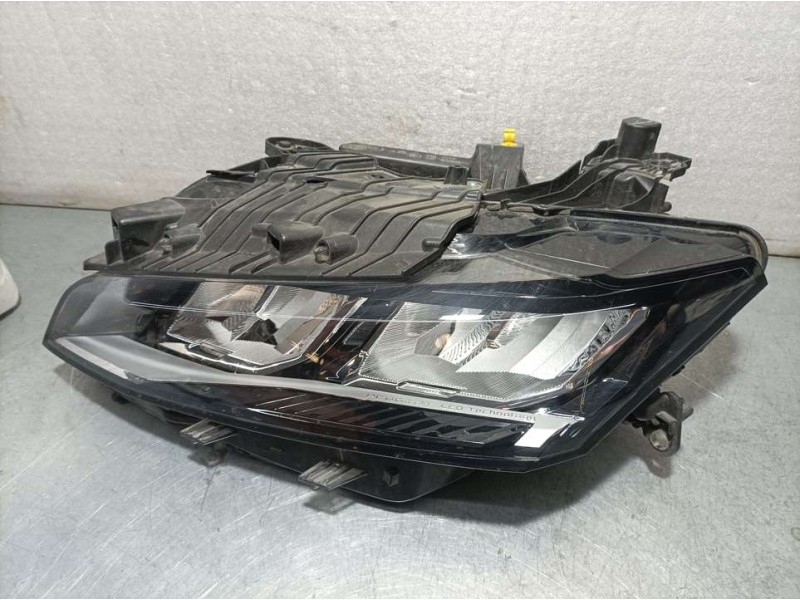 Recambio de faro izquierdo para peugeot 308 sw referencia OEM IAM 9849116580 0253L117 LED
