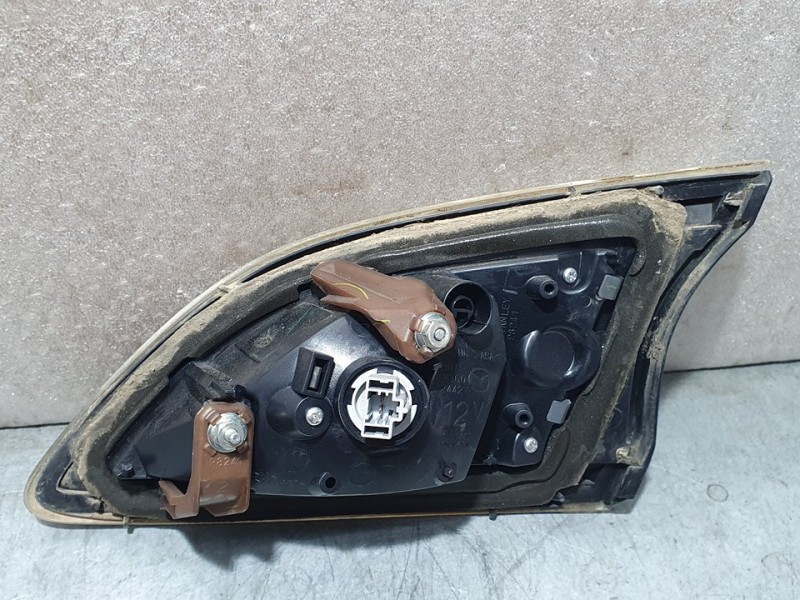 Recambio de piloto trasero izquierdo para mazda 3 lim. (bl) luxury referencia OEM IAM 513G0K2442  INTERIOR