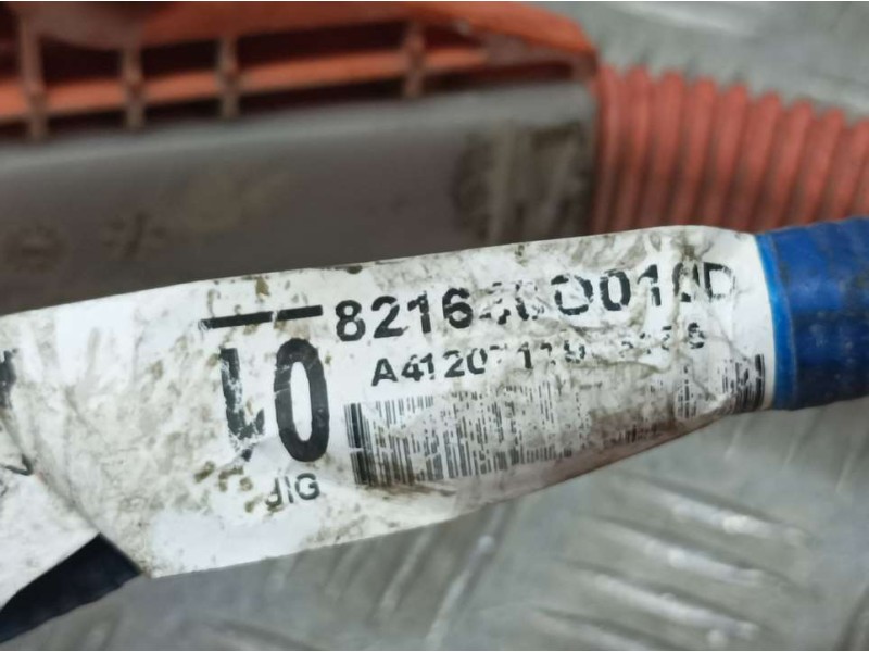 Recambio de modulo electronico para toyota yaris active hybrid referencia OEM IAM 821640D010D  CABLES BATERIA HIBRIDA