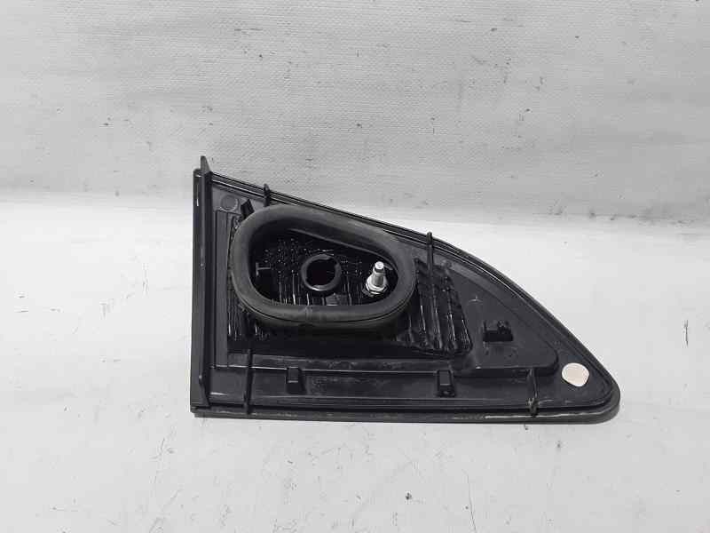 Recambio de piloto trasero derecho para renault scenic iii expression referencia OEM IAM   INTERIOR