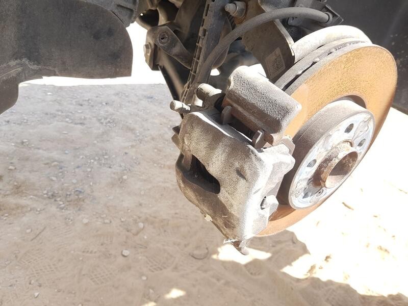 Recambio de pinza freno delantera izquierda para seat arona (kj7, kjp) 1.0 tsi referencia OEM IAM 2Q0615123A  