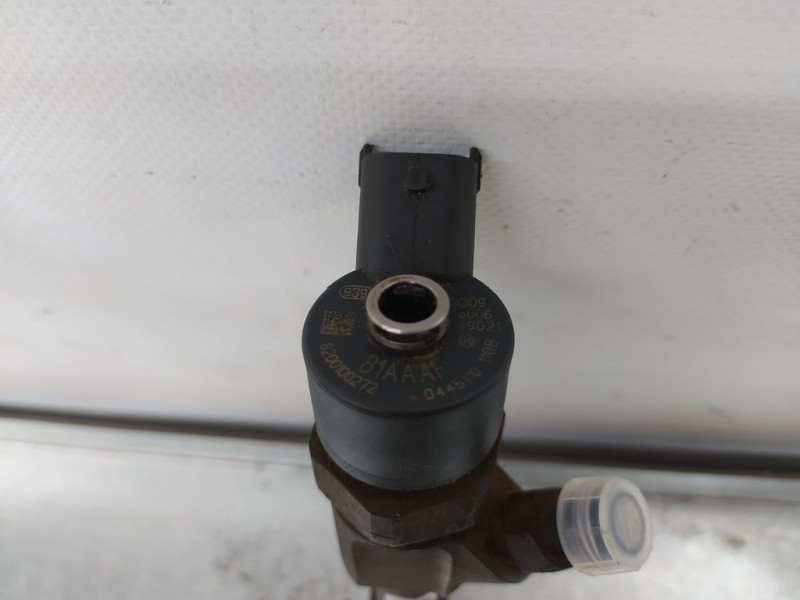 Recambio de inyector para renault megane ii familiar 1.9 dci diesel referencia OEM IAM 8200100272 0445110110B BOSCH