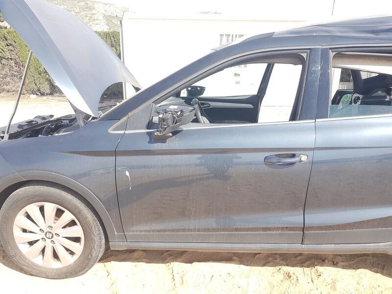 Recambio de puerta delantera izquierda para seat arona (kj7, kjp) 1.0 tsi referencia OEM IAM 6F9831051D  