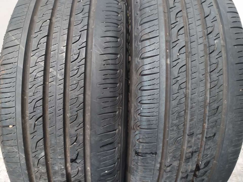 Recambio de neumatico pareja para neumaticos reutilizados - referencia OEM IAM 215551895H 215/55/18/95H GITI