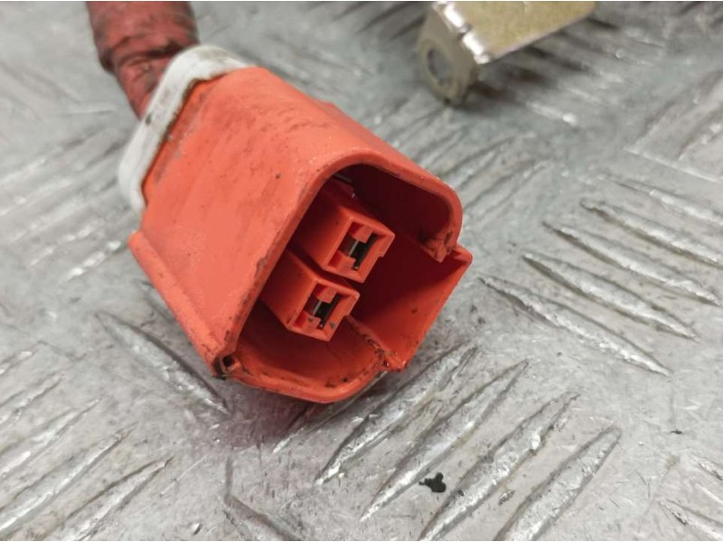 Recambio de modulo electronico para toyota yaris active hybrid referencia OEM IAM 821220D090 A3120628 CABLE BATERIA