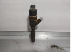 Recambio de inyector para renault megane ii familiar 1.9 dci diesel referencia OEM IAM 8200100272 0445110110B BOSCH